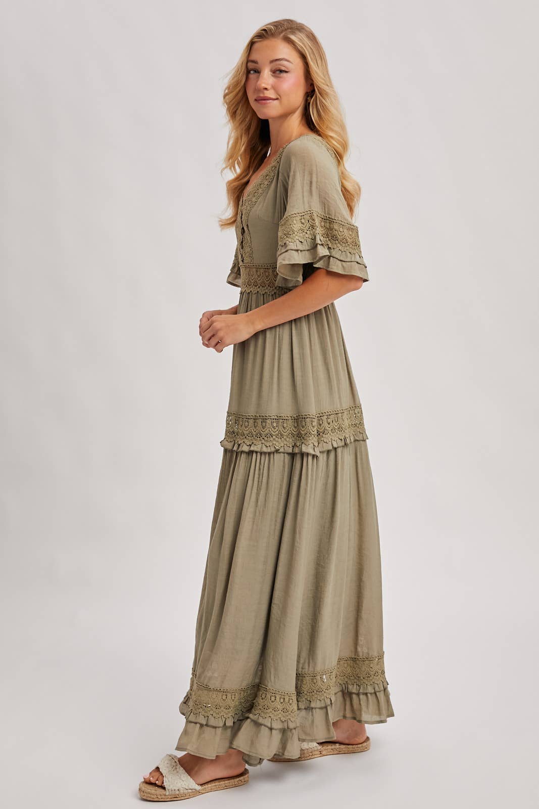 V-NECK LACE TRIM MAXI DRESS: LT. OLIVE