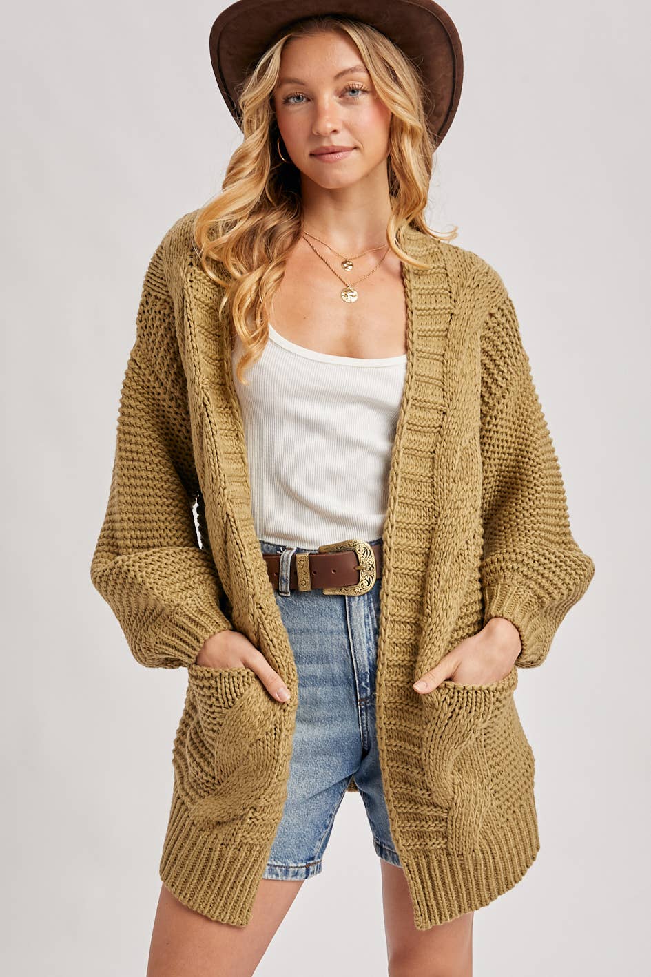 CHUNKY CABLE LANTERN SLEEVE CARDIGAN: MUSHROOM