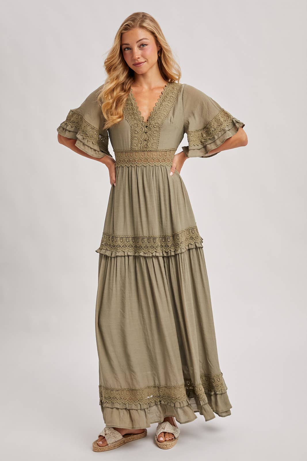 V-NECK LACE TRIM MAXI DRESS: LT. OLIVE
