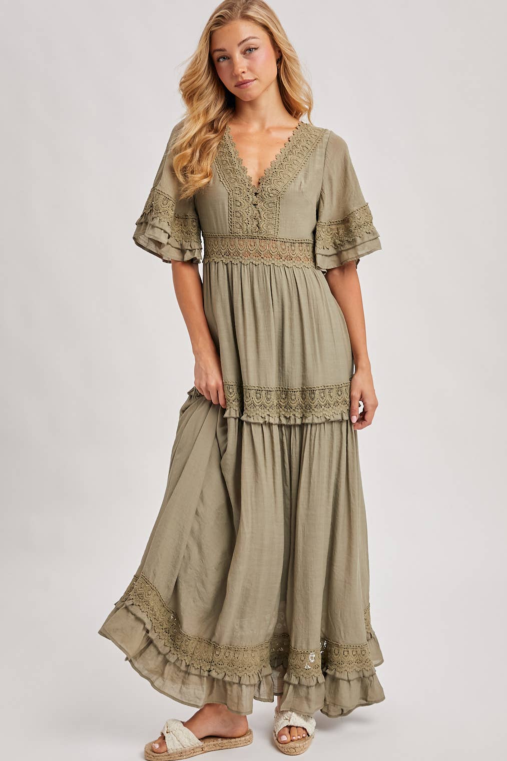 V-NECK LACE TRIM MAXI DRESS: LT. OLIVE