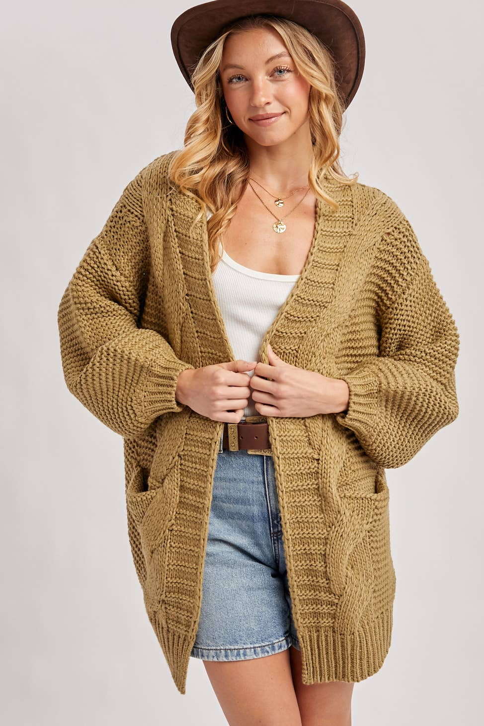 CHUNKY CABLE LANTERN SLEEVE CARDIGAN: MUSHROOM