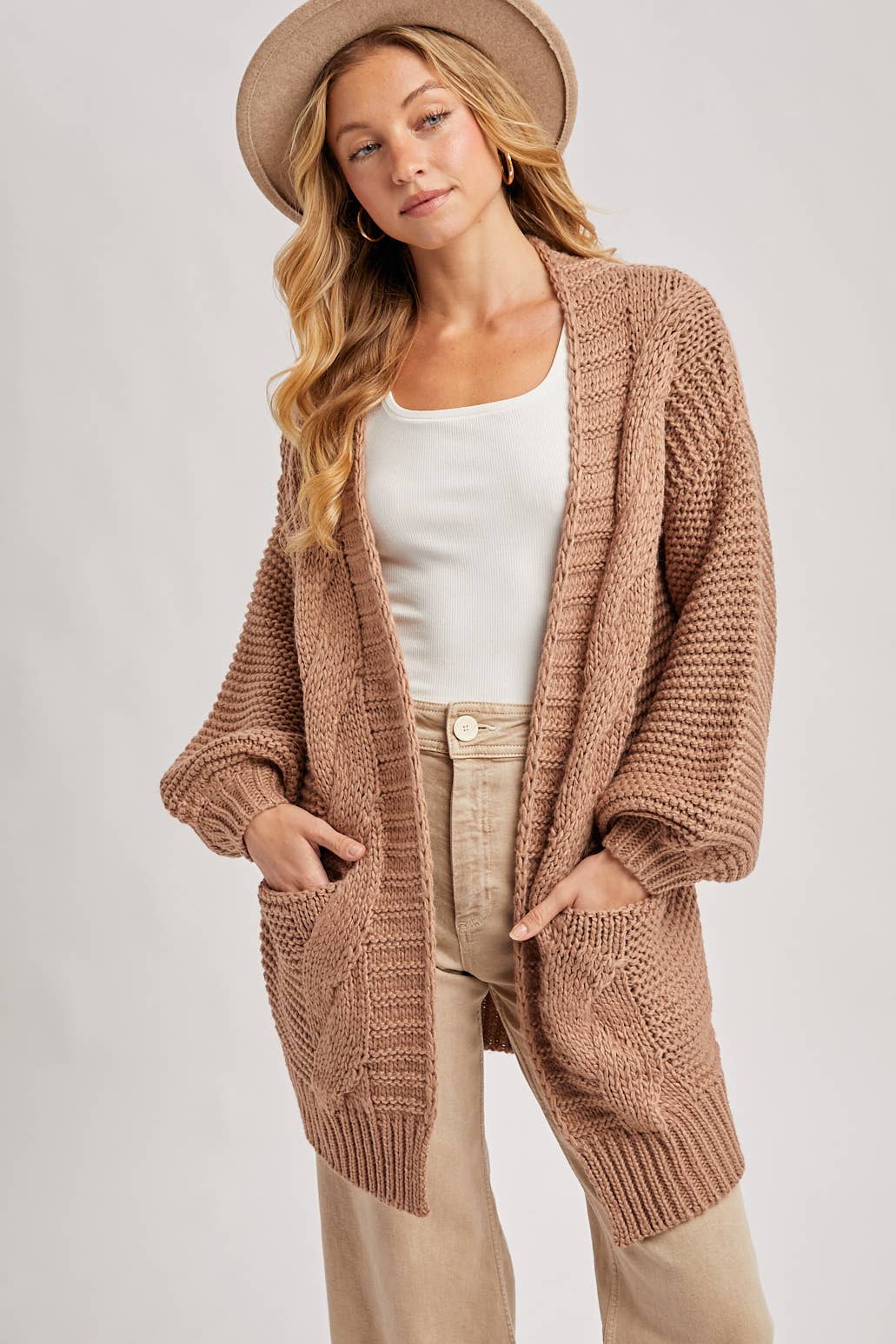 CHUNKY CABLE LANTERN SLEEVE CARDIGAN: MUSHROOM