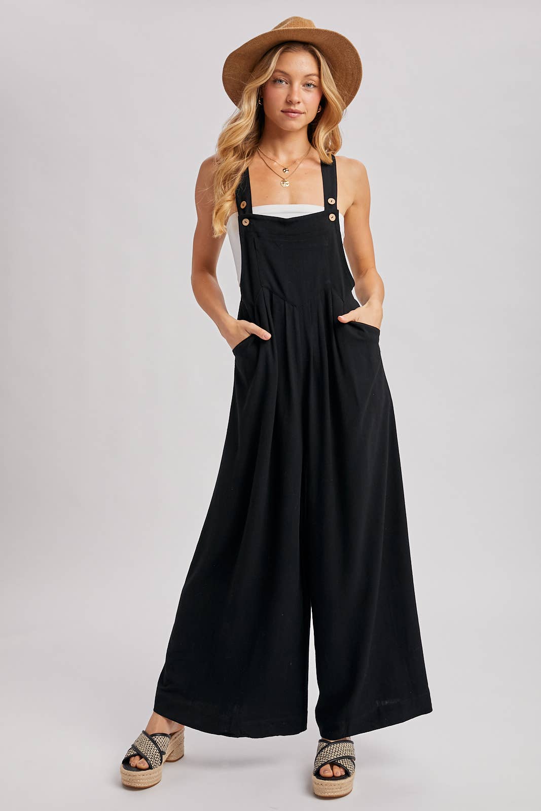 FLOWY WIDE LEG OVERALL JUMPSUIT