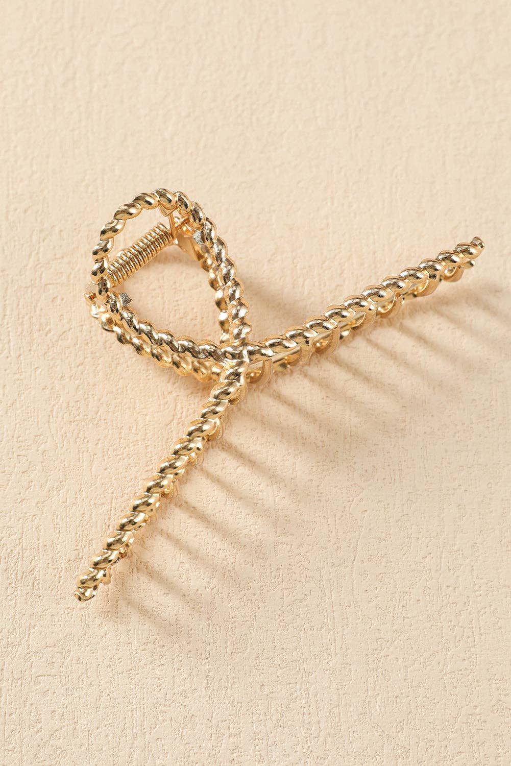 Gold Twist Large Alloy Hair Clip: Gold / Alloy / ONE SIZE